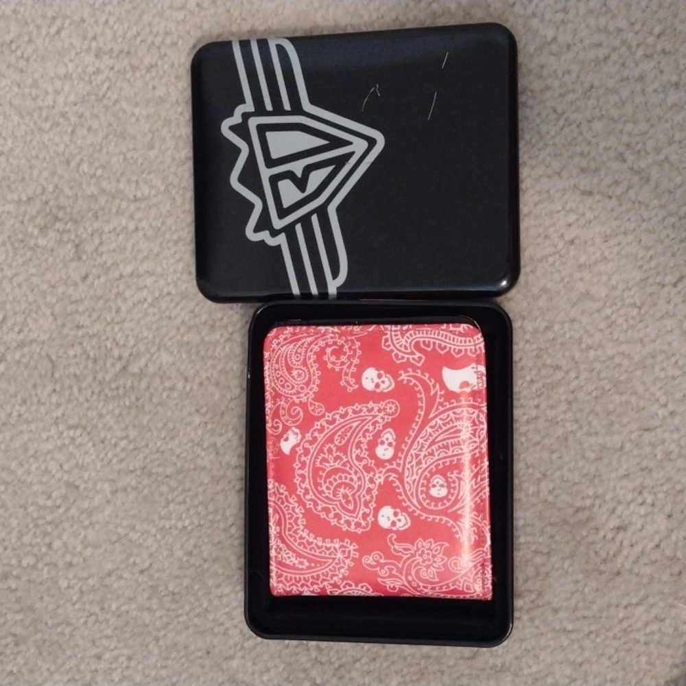 Buckle Down Wallet - Picture 6 of 6